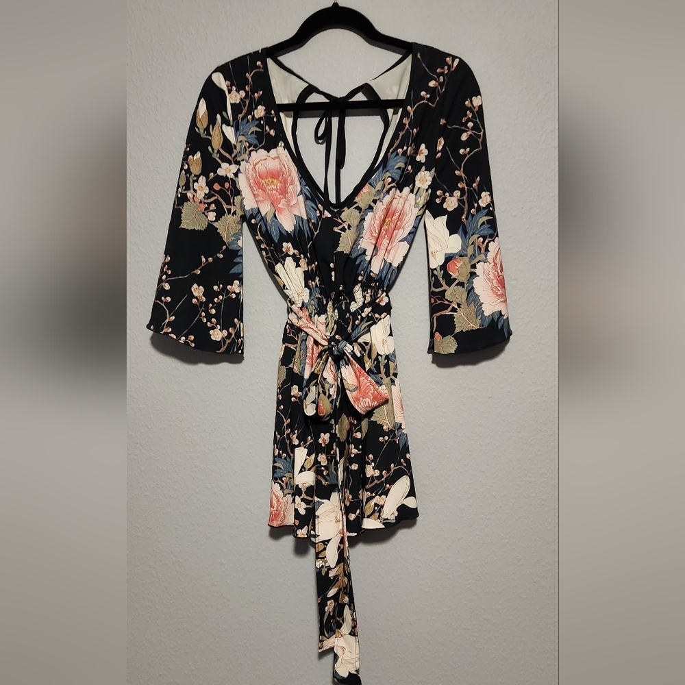 Blackmilk Koson Flowers Kimono Playsuit - Limited M - Picture 3 of 7